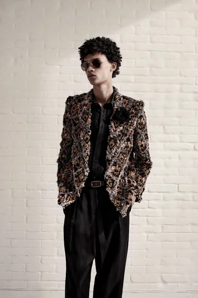 Look 10